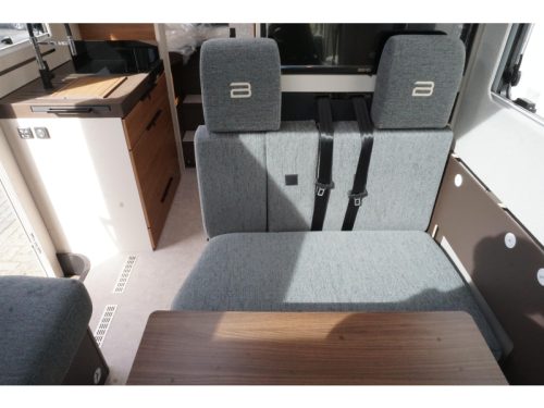 B&uuml;rstner Signature SFT 7.0 180 PS - 4500 kg Automatik Foto: 10