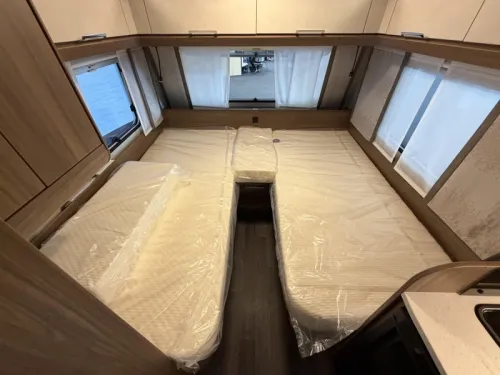 Tabbert Cazadora 460 E single beds photo: 13