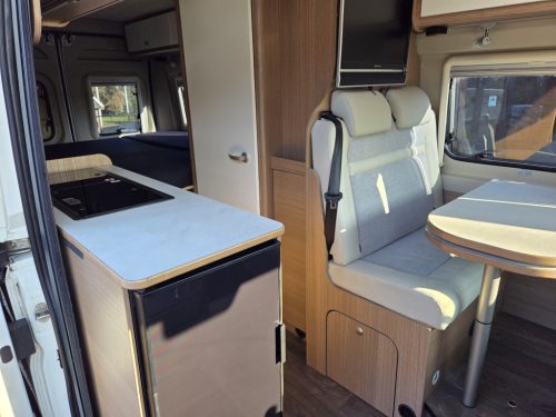 Carado V640 160hp 2019 single beds photo: 11