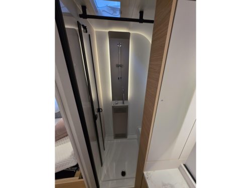 Adria Adora 572 UT Alde heating  photo: 14