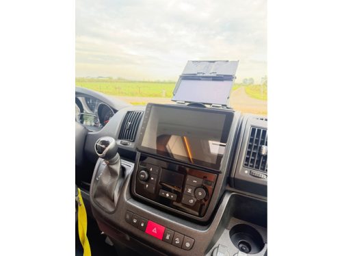 P&ouml;ssl Summit 640 AUTOMAAT / NIEUE ALLSEASONS / CARPLAY / AUTOMATISCHE AIRCO / DUO CONTROL / 2x WOHNMOBILBATTERIE / MARKISE Foto: 18