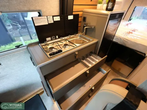 Hymer Grand Canyon S 600 4x4 4 Matic Off Grid photo: 11