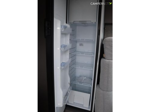 LMC Cruiser 740 EL 140hp Automatic | New model! | Single beds | Diesel heating | Available new from stock | photo: 14