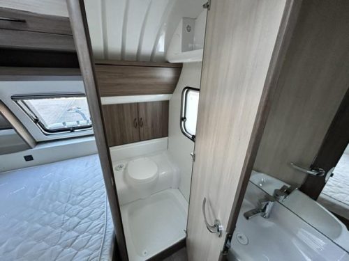 Hobby De Luxe 460 UFE Foto: 15