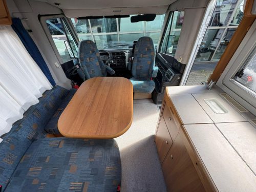 Knaus Travel-Liner 708 Festbett, Hubbett, 130 PS Foto: 10