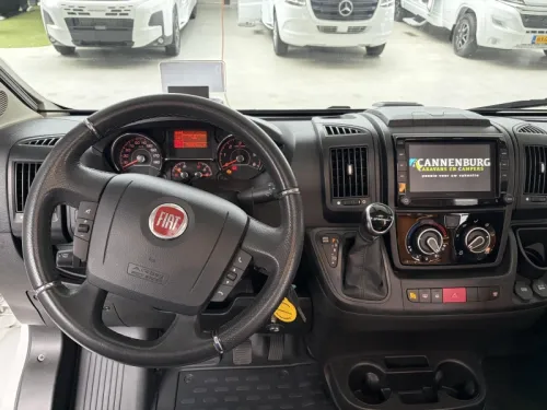 Weinsberg CaraCompact Pepper 600 MEG Automaat! Einzelbetten Foto: 16