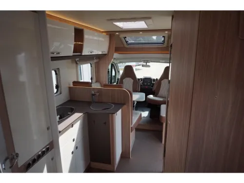B&uuml;rstner Limited T 660 165PS | Navi | Aktionspreis Foto: 10