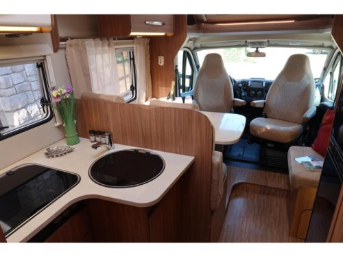 Carado T447 | Enkele bedden + Hefbed | Navi / Camera | Schotel | Zonnepaneel Carado T447 EURO6 | Enkele bedden + Hefbed | NAVI | Lichtm foto: 5