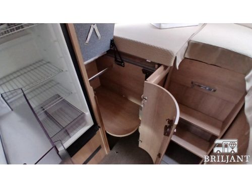 Carthago C-Tourer T-143 .. automatic/single beds photo: 16