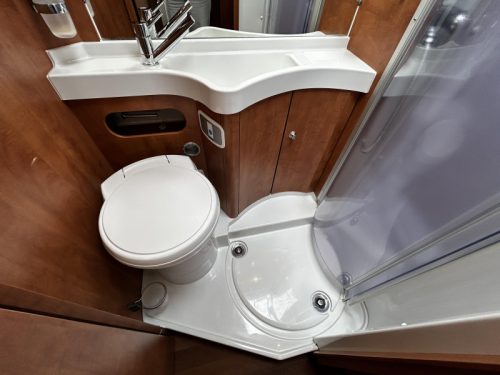 Carthago Chic C-Line I 4.2 Querbetten/2015/Euro-5/6.7M Foto: 12
