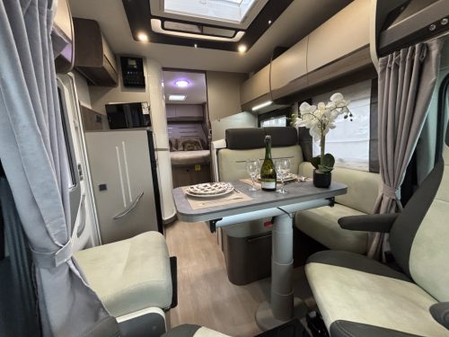 Chausson Titanium 628 AUTOMAAT QUEENSBED CAMERA ZONNEPANEEL Foto: 16