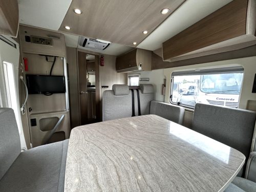 B&uuml;rstner Nexxo 580 T Cama elevable/2015/5.8M/Euro-5 foto: 6