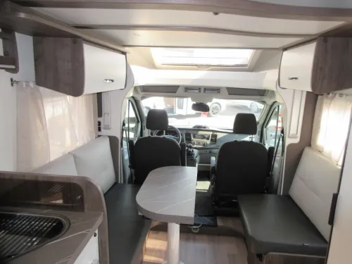 Benimar Cocoon 497 Jung gebraucht mit Carpass Foto: 2