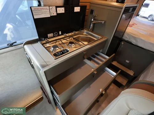 Hymer Grand Canyon S 600 4x4 4 Matic Off Grid photo: 10
