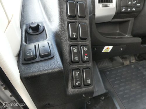 Hymer Exsis I 678 AUTOMATIC 160 HP photo: 10