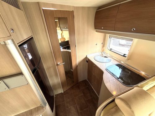 B&uuml;rstner Ixeo Time IT 590 Drop-down bed/2014/Euro-5/5.90M! photo: 15