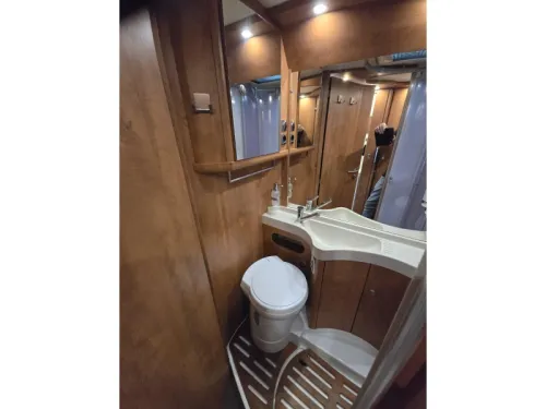 Carthago Chic C-Line I 4.8 3 Ltr Automaat 2015 Foto: 11