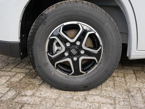 Dethleffs Globetrail 600 DS - Automaat Foto: 6