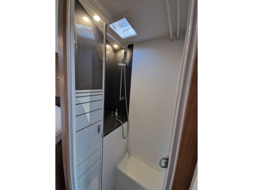 Adria Matrix 640 DC Face to face 2021  photo: 18