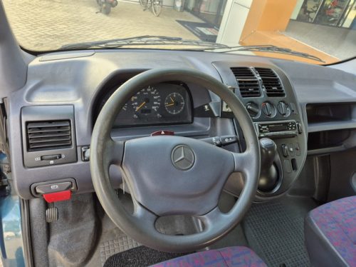 Mercedes-Benz Vito 108 D Amigo photo : 12