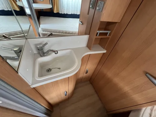 Knaus Sport Premium Line 450 FU Isabella Vorzelt Rangierhilfe Foto: 9