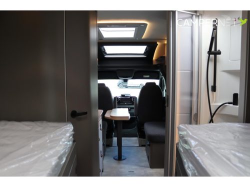 Hymer GT-S 685 170hp Automatic | Face to Face | Oven | Diesel heating | Winter package | Separate Shower | Single beds | New from v photo: 21