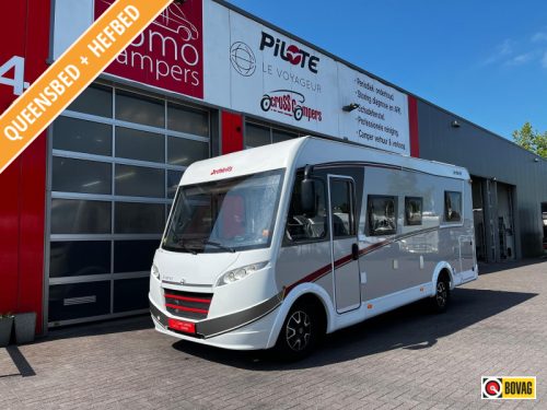 Dethleffs Trend 6757 Camper, Integrated 4 persons