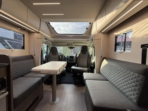Adria Matrix Supreme 670 DL Automatic - 180HP - 44H photo: 12