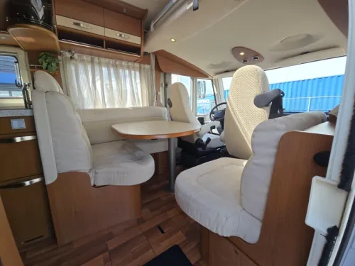 Hymer B678 Year of manufacture 2011 photo: 14