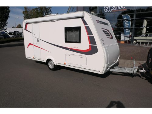 Sterckeman Easy Comfort 420 CP awning and bike rack photo: 1