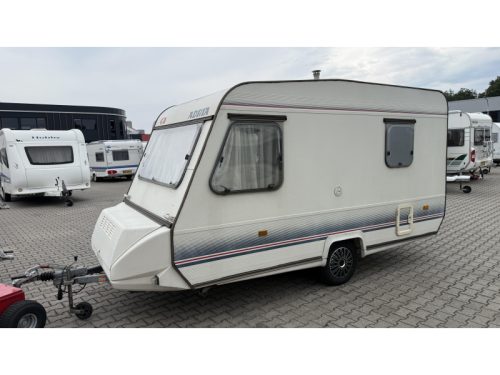 Adria Optima 425 TK 2x seating group fixed toilet photo: 13