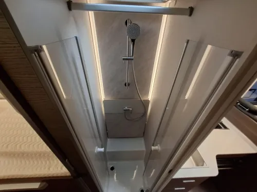 Adria Matrix Supreme 670 SL Alde, oven leather acc, aut photo: 17