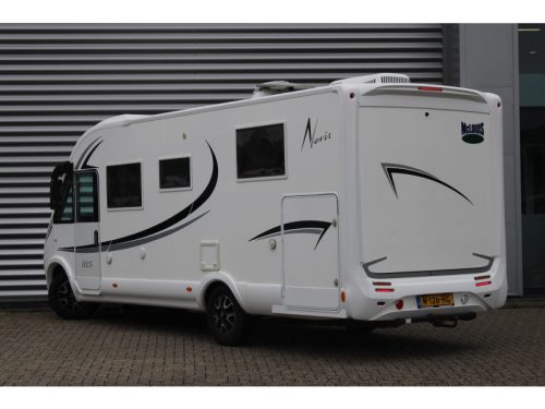 McLouis Nevis 880 G 150HP Queen bed Automatic photo: 3