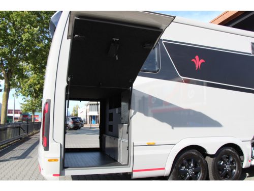 Niesmann+Bischoff Arto 88 Single beds - 9571km photo: 10
