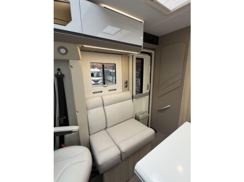 Adria Compact DL Supreme Automaat 180PK Enkele Bedden Zonnepaneel foto: 16