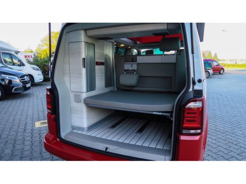 Volkswagen California T6 Ocean Red Bulli edition photo: 16
