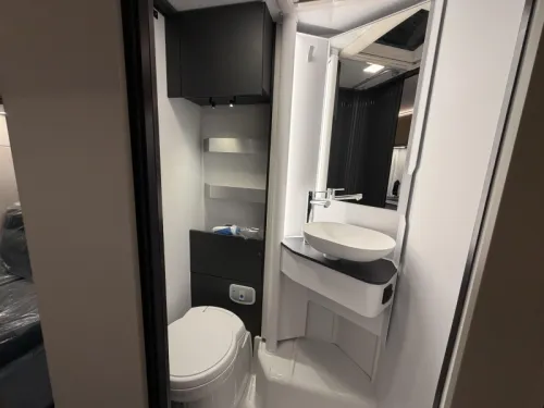 Adria Compact Select DL automatic / single beds  photo: 11