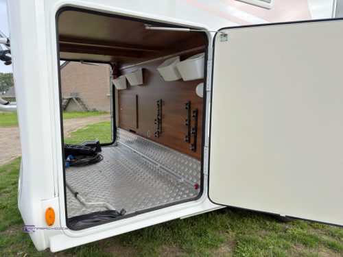 McLouis Carat 873 2x Klimaanlage und L&auml;ngsbetten Foto: 21
