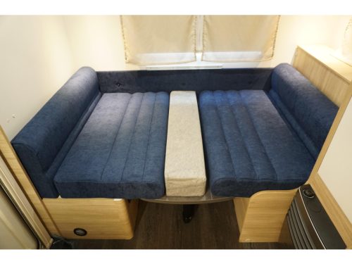 Caravelair Alba 462 max weight 1050/1300 kg photo: 7