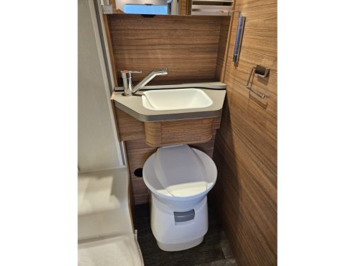 Weinsberg CaraSuite 650 MEG photo: 14