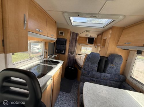 Chausson Welcome 55 - Bikelift - 140HP - Neat compact Motorhome photo: 12