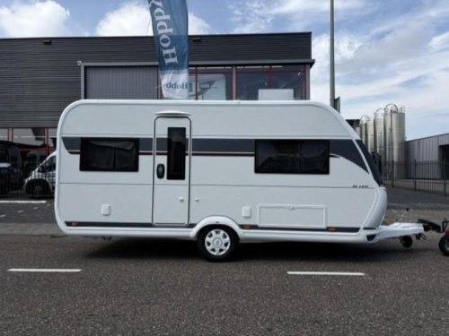 Hobby De Luxe 460 UFE Model 2027 photo: 2
