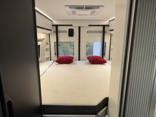 Adria Twin Sports 640 SGX Supreme 180 ch AUTOMATIQUE 9 vitesses Euro6 Fiat Ducato Maxi 4250 kg **Lits jumeaux r&eacute;glables en hauteur/Toit relevable avec photo : 20