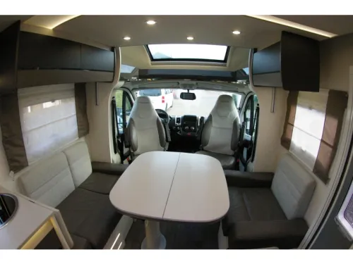 Chausson Welcome 747 GA Single beds, Pop-top roof. photo: 12
