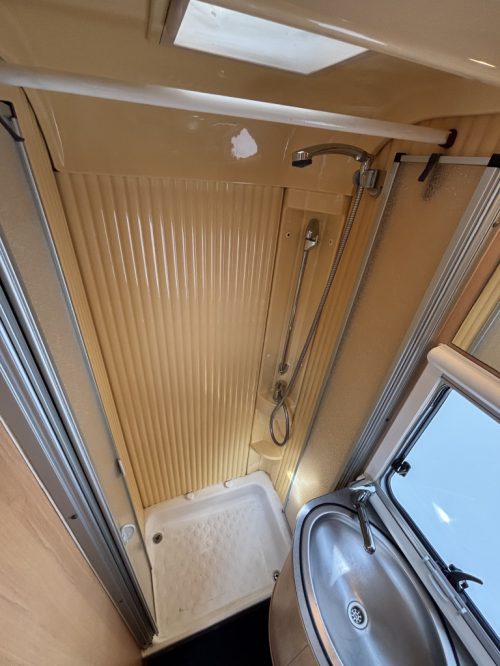 Tec ROTEC LIFT BED + ROUND SEATING AIRCO LPG FIAMMA LOCKS photo: 8