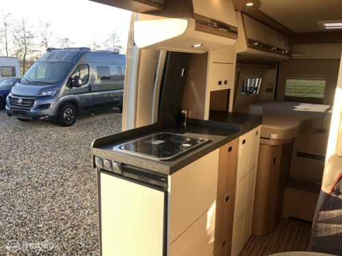 Carthago Malibu 640 Charming GT-Sky-View 160-PK Euro6 Buscamper with Single beds Top-Condition! photo: 19