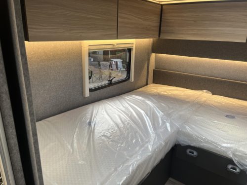 Dethleffs Trend Active T 7057 EBL automatic - Face to Face photo: 19