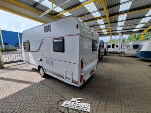 B&uuml;rstner Premio Life 425 TS Transverse bed MOVER Awning photo: 1