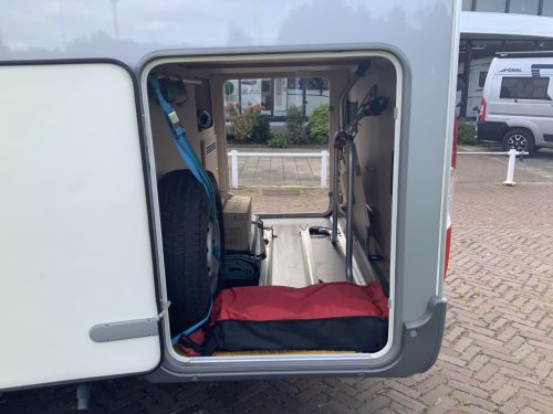 B&uuml;rstner Travel Van 2.3 MultiJ. 130 HP Semi-integrated. Engine air-conditioning, Garage, 2 single beds, Length 6.70 m., etc. Year of manufacture 2013 Camper centrum on the road photo: 28