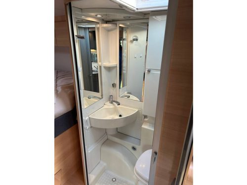 Knaus Van TI 550 MD Fiat Ducato 2.3 130 HP Semi-integrated Motorhome Like New photo: 14
